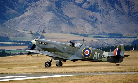 Supermarine Mk IX Spitfire Spitfire LF Mk IXc PV270 ZK S Flickr