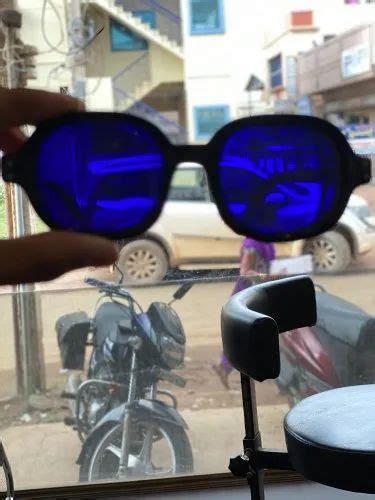 Glass Oswal Coblat Blue Furnace Goggles A Grade At Rs 10 In Davanagere