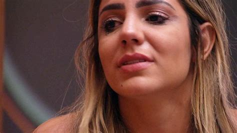 BBB19 Hariany é expulsa após agredir Paula