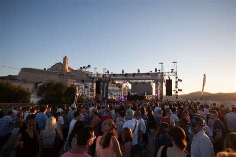 A Guide To Ibiza Clubbing