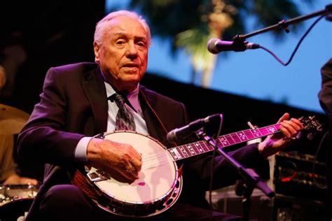 Earl Scruggs’ Banjo to Join Hall of Fame Exhibit