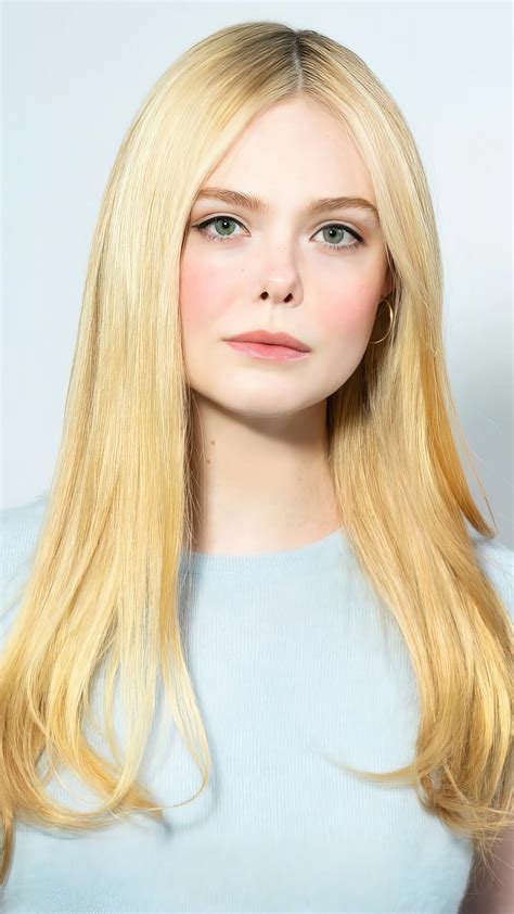 Women Blonde Actress Elle Fanning Hd Wallpaper Rare Gallery