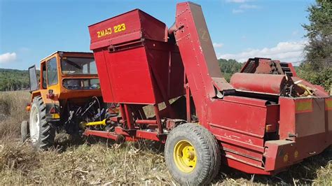 Tractor Vlog U Culegatoare Zmaj Zemun La Cules Porumbul Din