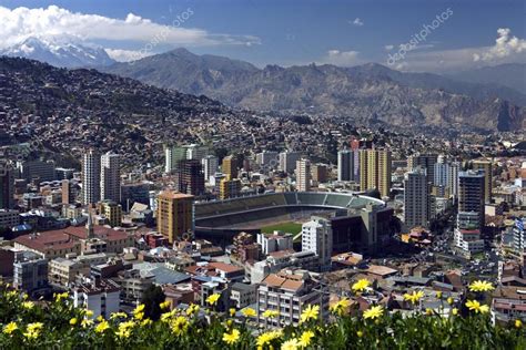 Para llamar a LA PAZ, en BOLIVIA