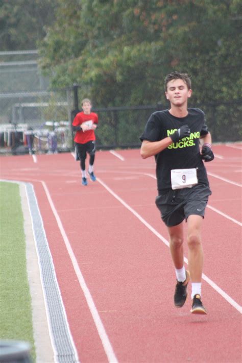 Shawsheen Tech’s Alumni Association Holds Successful 5K – Wilmington Apple