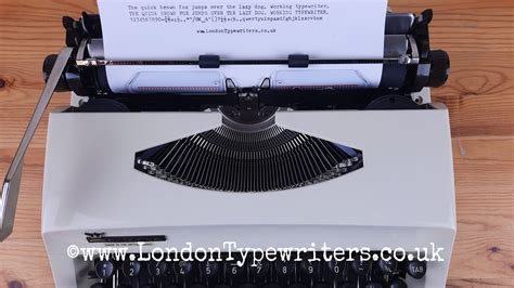 Working 1970s Adler Contessa De Luxe Typewriter New Ribbon Case