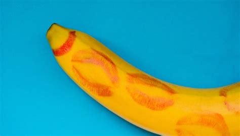 Tips For Safe Oral Sex Healthshots Hindi