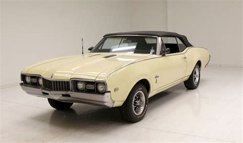 1968 Oldsmobile Cutlass | Classic Auto Mall