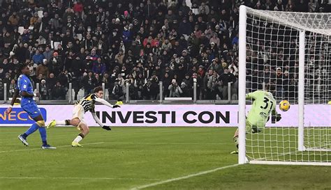 Hasil Coppa Italia Hattrick Arkadiusz Milik Bantu Juventus Hajar