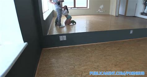 X Videos With Beautiful Woman Gave Her Pussy To A Cocky Guy On All Fours Cnn Amador