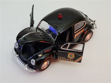 Miniatura Volkswagen Fusca Preto Pol Cia Federal Cm De