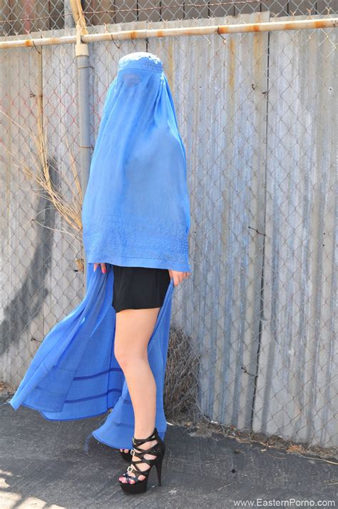 Sexy Muslim Hooker Picked Up For Porn Shoot Porn Pictures XXX Photos Sex Images PICTOA