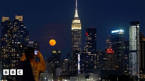 Strawberry Moon Full Moon Rises At Famous Sites Over The World Bbc