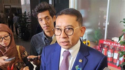 Fadli Zon Sebut Ada Pihak Yang Ingin Buat Prabowo Dan Jokowi Terlihat