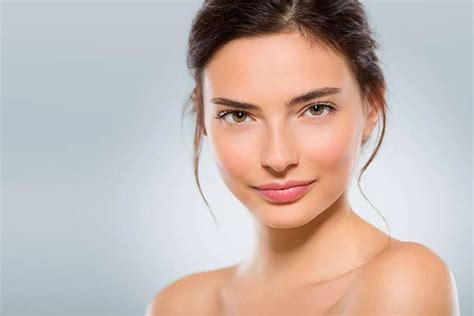 Teint parfait 4 astuces pour retrouver l éclat du visage LAZEO