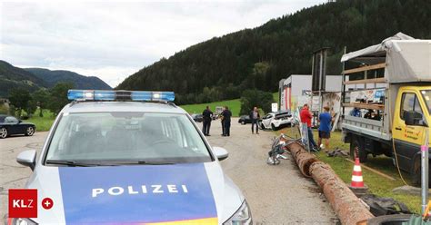 Opfer In Stabilem Zustand Nach Unfall Bei Autorennen Ermittlungen