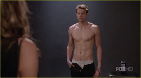 Glee S Chord Overstreet Bares Six Pack Abs In Shirtless Selfie Photo