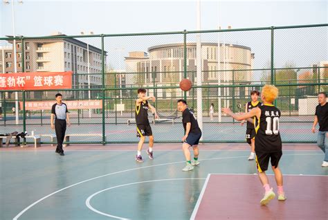 师生之谊，不可阻“篮”——校（院）举行师生篮球友谊赛 陕西青年职业学院