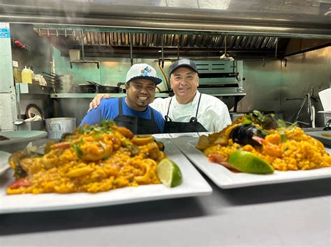 Manhattan beach botanical garden blooms bring record attendance 11