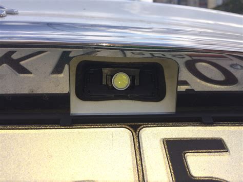 Лампочки подсветки гос.номера — Citroen C4 L, 1,6 л, 2013 года ...