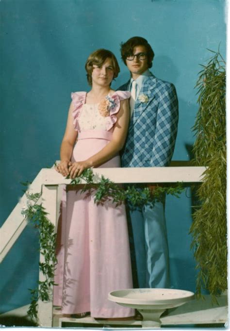 40 Cool Pics Of The 70s Prom Couples ~ Vintage Everyday