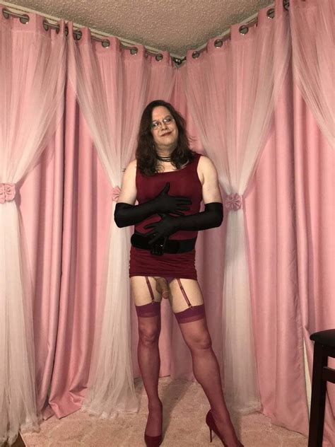 Joanie A Mature Tv Poses In Red White And Blue Photo Ashemaletube