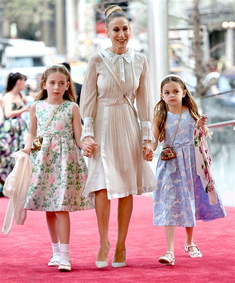 sarah jessica parker and twins 14