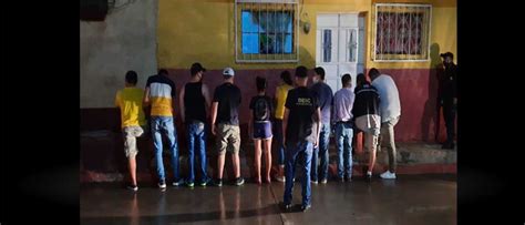 Descubren Fiesta Clandestina Y Capturan A 10 Personas En Guatemala El