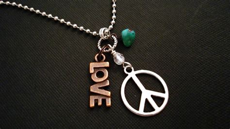 🥇 Love peace hippie necklaces sign wallpaper | (6283)