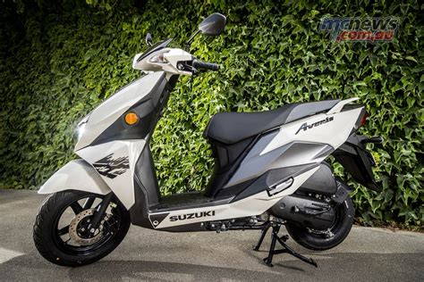 Suzuki Avenis Lands In Australia And We Blag A Ride Mcnews