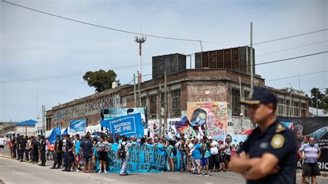 Justicia Argentina Suspende Reformas Laborales De Mega Decreto De