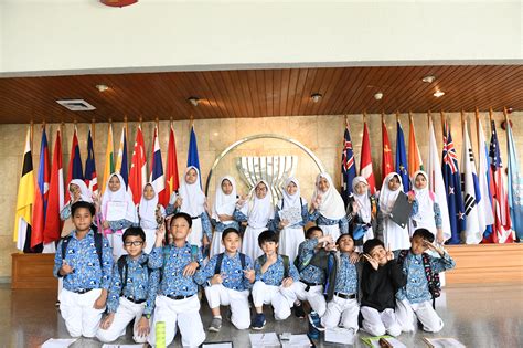 Visit Syafana Islamic School Asean Main Portal