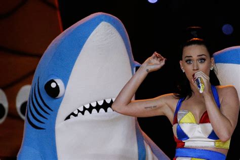 Katy Perry Fails to Trademark Left Shark | Complex