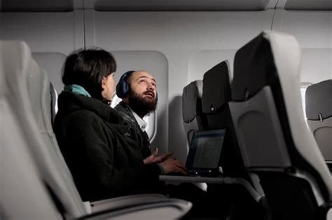 Best 5 Tips On How To Upgrade To Business Class On A Budget FlightsPro