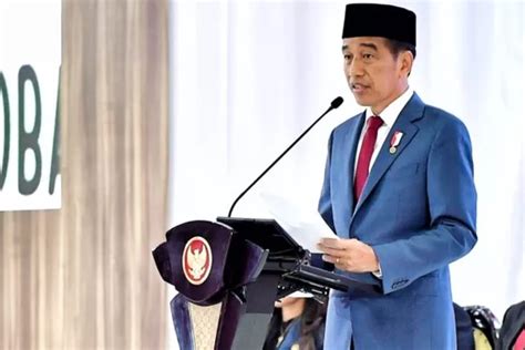 Jokowi Umumkan Pencairan Gaji Ke Pns Golongan Iii Dan Iv Tahun