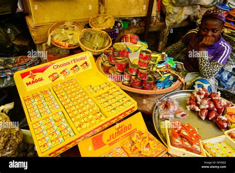 BURKINA FASO, Bobo Dioulasso, Grande MARCHE, market, selling of Stock ...