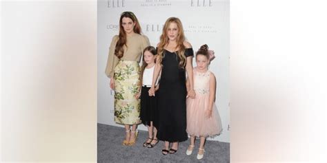 Riley Keough Shares Last Photo With Beautiful Mama Lisa Marie Presley