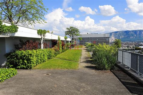 Appartement D Exception Avec Vue Panoramique Sur Le Lac Et Le Mont