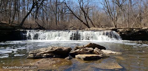 Hike Rocky Glen Waterfall And Des Plaines River Overlook At Waterfall