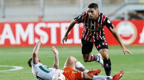 S O Paulo Vence Cobresal E Se Classifica Para As Oitavas Da