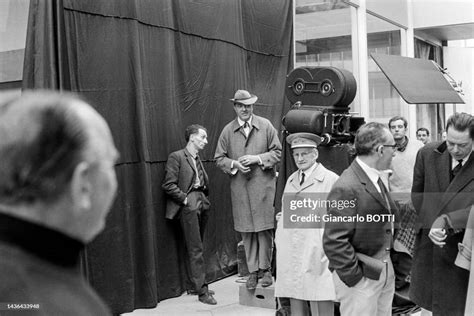 Jacques Tati Sur Le Tournage De Son Film Playtime à Tativille En