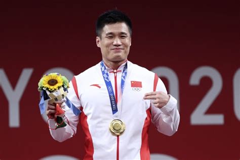 Star Weightlifter Lyu Xiaojun Stresses Innocence In Doping Accusation