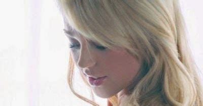 The Vulgar Curmudgeon The Definitive Side Boob