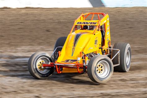 USCS SPRINT CARS AND USAC WESTERN MIDGETS OPEN KERN DIRT SEASON THIS