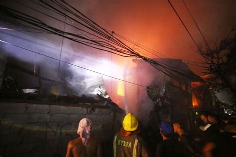 Malabon Fire Leaves 140 Families Homeless Philstar