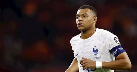 Equipe de France le montant colossal versé par Mbappé aux associations