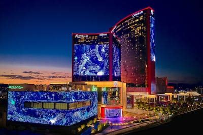 Best Las Vegas Pools & Pool Parties | Travel | Hilton