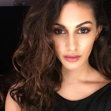 Amyra Dastur Hot Photos Are TOO Hot TO Handle