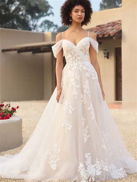 Sophia Tolli Y Isla Wedding Dress To Have To Hold