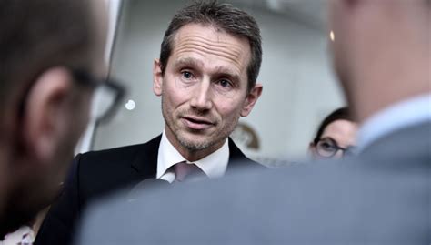 Regeringen overvejer højere tobakspriser BT Politik bt dk